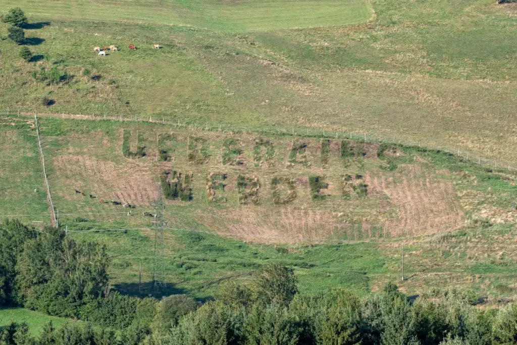 Landschaftsbild Ueberains Werden Photocredit Tom Biela